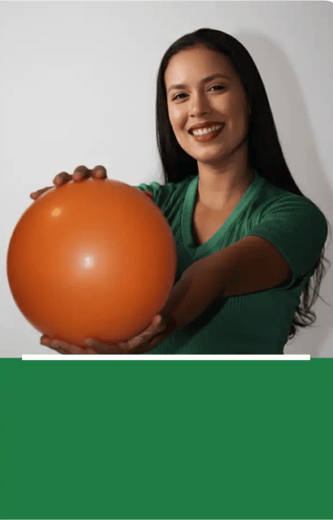 Foto da Fisioterapeuta Larissa Braga Nunes, especialista em Fisioterapia e Reabilitação na Clínica Lanna Moraes.