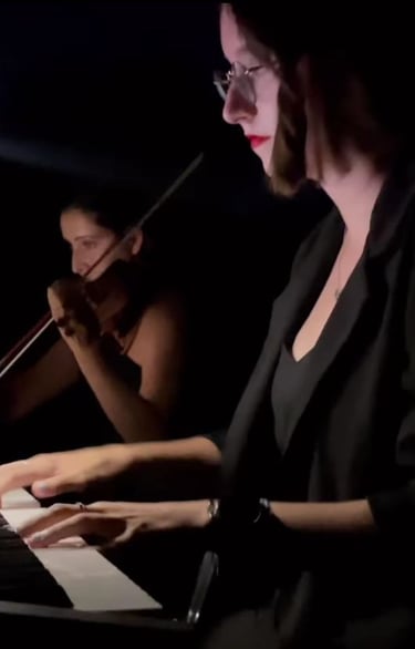I CATA DE VINOS BAJO LAS ESTRELLAS 2023 (Aldara Otero «Violín» y Aldara Pérez «Piano»)