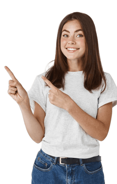 chica con camiseta blanca apuntando con los dedos a un lado con fondo transparente