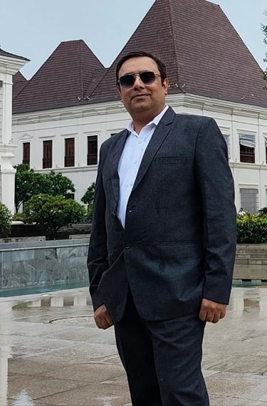 Tejash Thakkar, Director of Apex Consultants