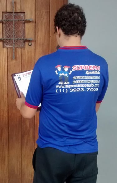 técnico da desentupidora suprema