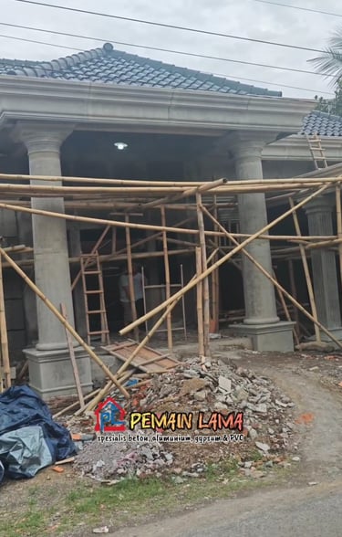 jasa-pasang-pilar-mahkota-klasik-jember.jpg