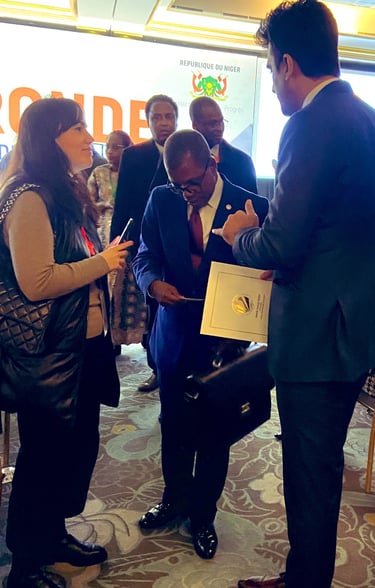 President of Chamber India Mr. Abhinav Balyan with Minister of Planning of Niger in Paris