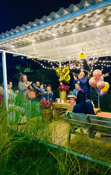 Celebrando cumpleaños, compartir