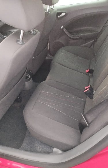 Banquette arrière après nettoyage intérieur professionnel 02500 hirson