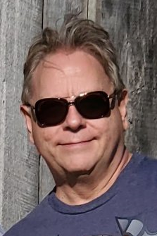 Author head shot of Robert E. Saunders