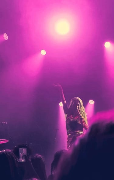 Scene Queen, singer of bimbocore