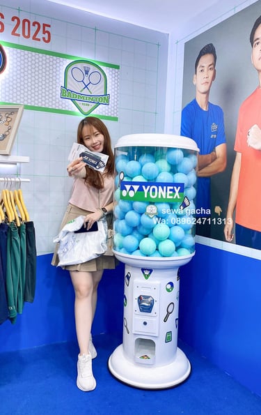 sewa mesin gachapon putih medium di Acara PBSI 2025