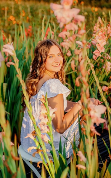 Manheim PA senior pictures. Palmyra PA senior pictures. Lititz PA senior pictures. Elizabethtown PA senior pictures.