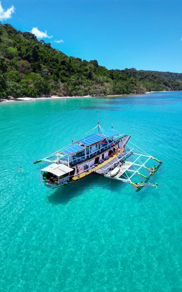 a boat in the water with a boat in the water