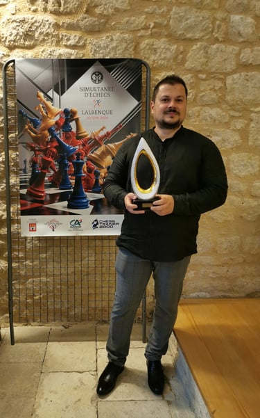 Dino Milanovic à la première simultanée de Lalbenque