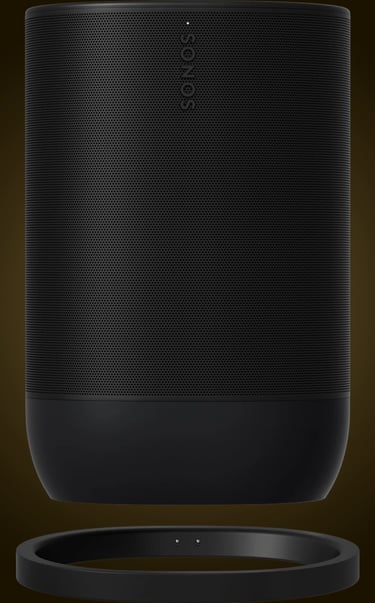 L'enceinte Sonos Move 2 et son support de charge avec halo doré