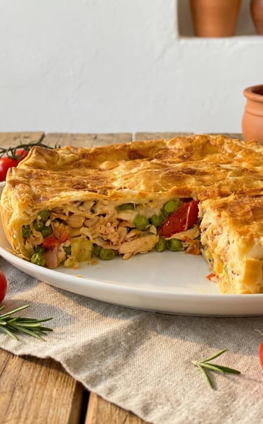 Come fare la torta salata di pollo e verdure per pranzo