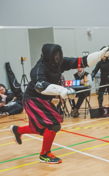 Photo by Andy McCormack/@the.hematog. Winston competing Rapier and Dagger.