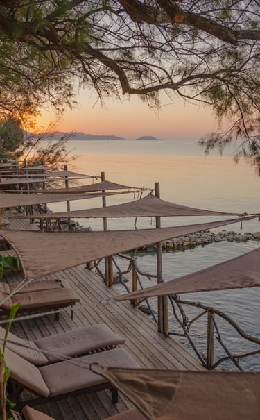 Gloria Maris Hotel Suites and Villa Sunrise