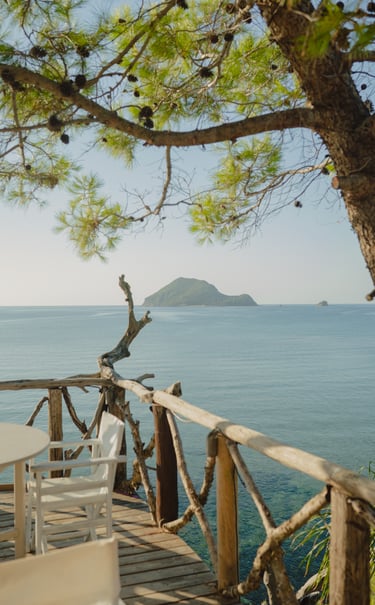 Gloria Maris Hotel Suites and Villa restaurant marathonisi turtle island view