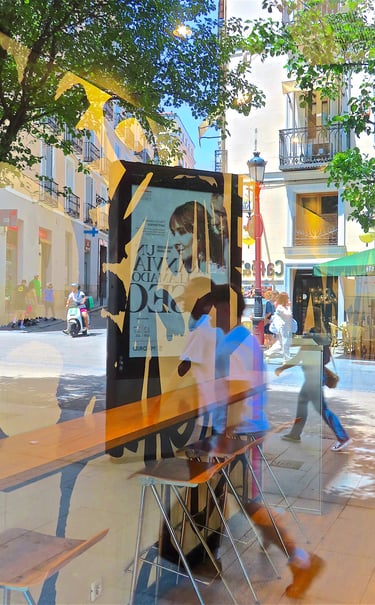 "Florero" © 2025 Heinz Lechner