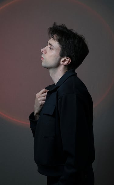 Arnavall de profil fond neutre