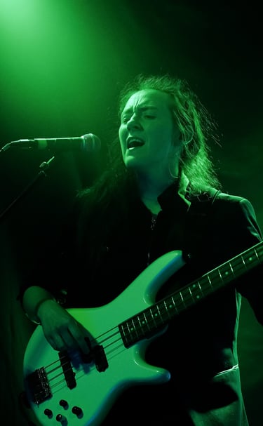 West Midlands Wedding, Party, Corporate band bass player 