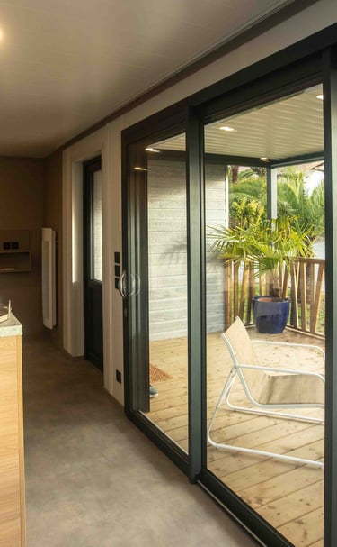 Chalet avec Pergola bioclimatique