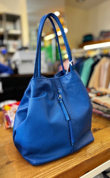 Sac à main en cuir bleu