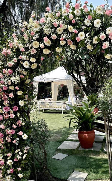 outdoor wedding mandap setup