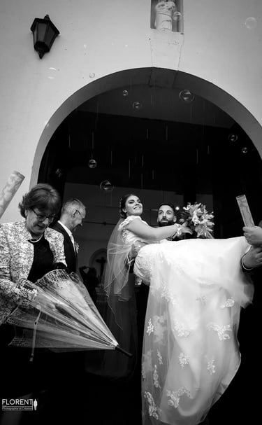 weeding photographer florent couple sort sous la pluie et bulles  monsieur porte madame  lille saint omer