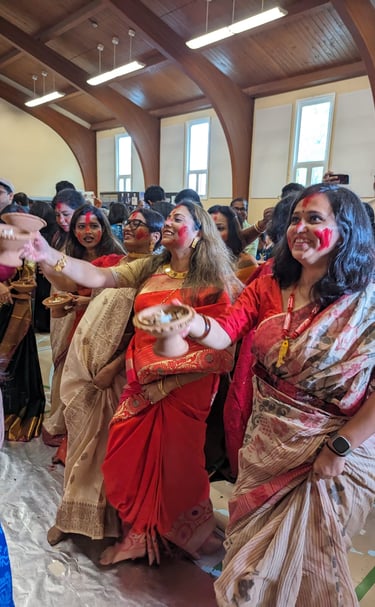 Dhunuchi Naach