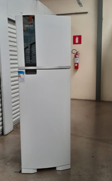Geladeira usada Brastemp Frost Free 400 Litros Inox com garantia em Contagem