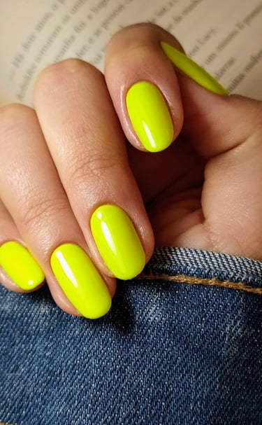 ESMALTAÇAO EM GEL 
