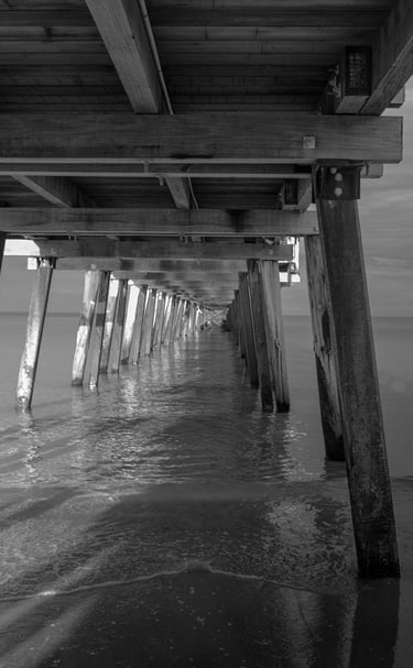 Black and white sunrise at Henley Jetty