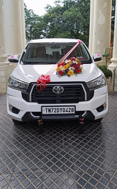 Wedding Car Rental in Chennai – Decorated Toyota Fortuner by Thangavelu Travels