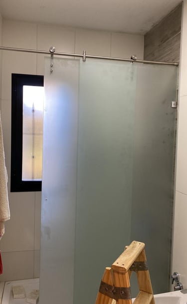 mampara-corrediza-baño-acero-vidrio-cristal-salta-sanlorenzo-baño