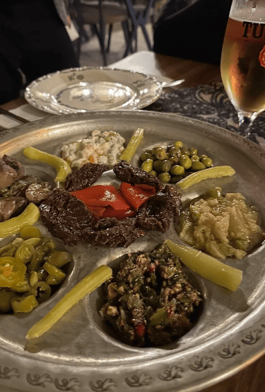 Reyhan Restaurant ( Sıra gecesi ) Teras Cafe