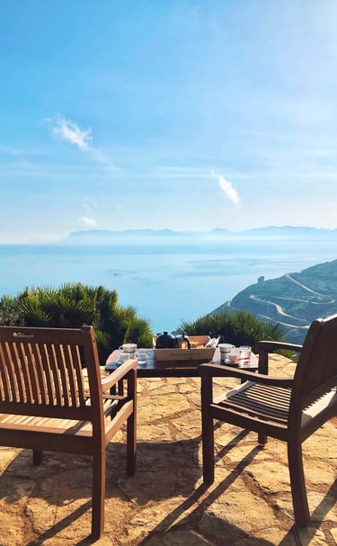 colazione con vista mare