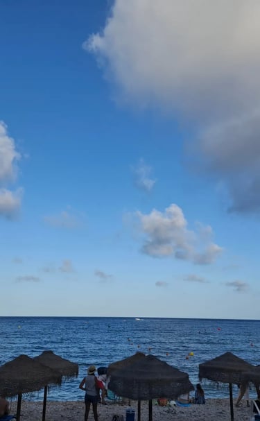 mar y nubes y familias