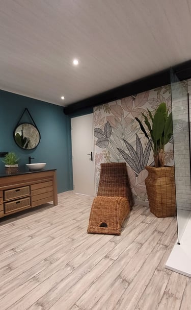 Salle de bain Bornéo du mas de l'Enclos du Soleil le Vent