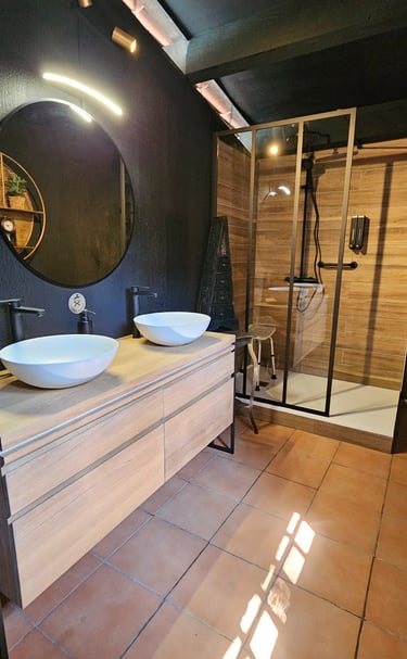 Salle de bain Capri du mas de l'Enclos du Soleil le Vent