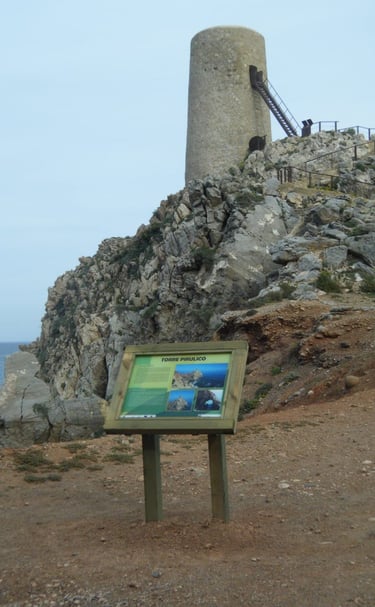 Faro turistico de la costa de Mojacar