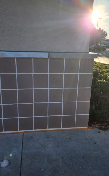 Painted brick T-Mobile, Beloit