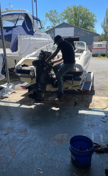 Troubleshooting a boat engine that won't start at a private dock in Fort Erie.