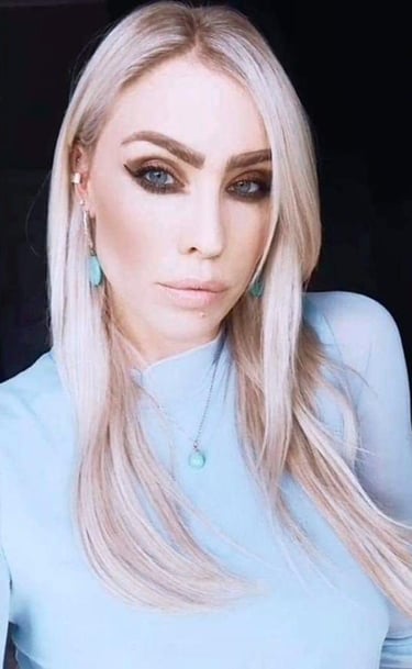 Female personal trainer for weight loss