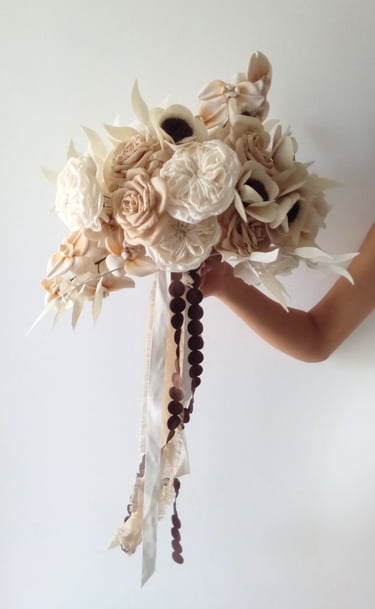 ramo de novia boho elegante con flores naturales