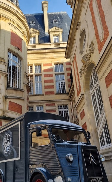 Le foodtruck Roule Galette à un événement à Versailles