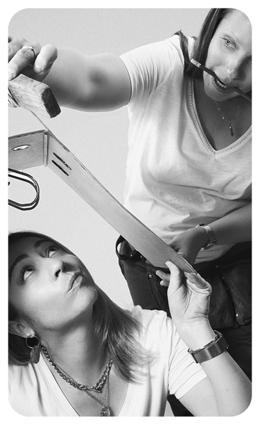 photo noir et blanc de deux femme