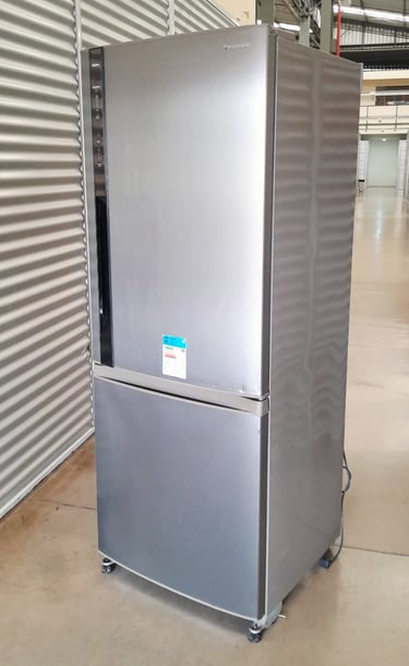 Geladeira usada Panasonic Inverse Inox 423 litros com garantia em Belo Horizonte