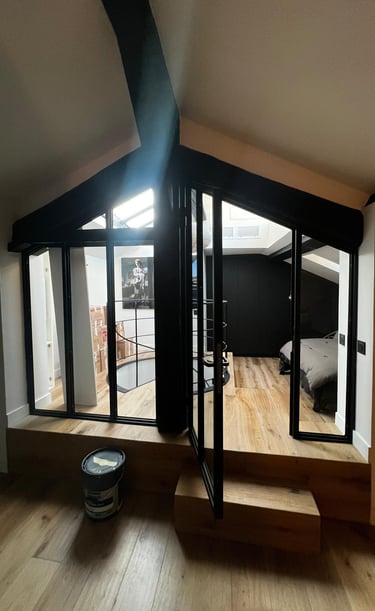 Baie intérieur et chambre en sous pente