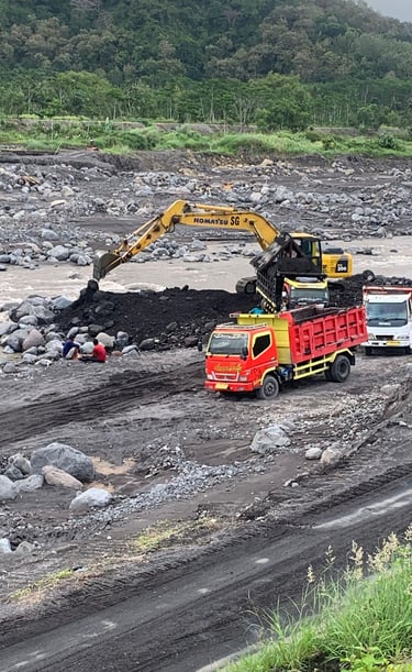 proses pengerukan pasir
