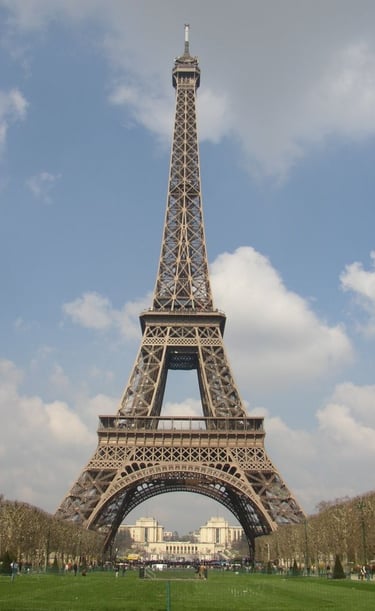 Eiffel Tower, Paris internet pic