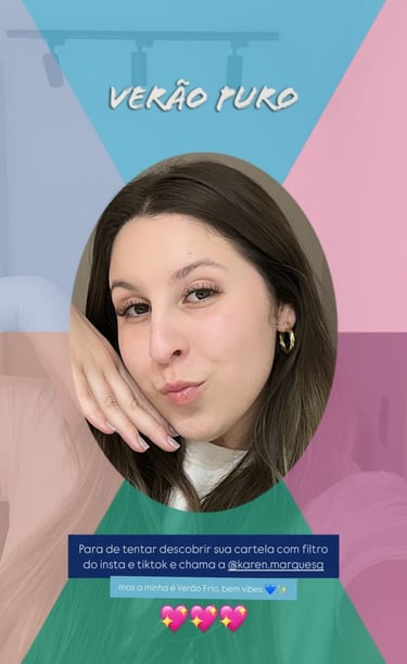 cliente satisfeita com o resultado da sua coloração pessoal